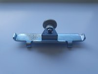 Závesný jazdec pre posuvné dverové siete