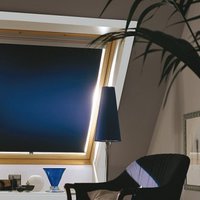 Montáž rolety na strešné okno VELUX Montáž rolety na strešné okno VELUX