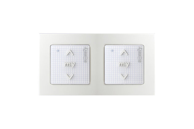 Ukážka - dvojitý rámček so vsadenými ovládačmi